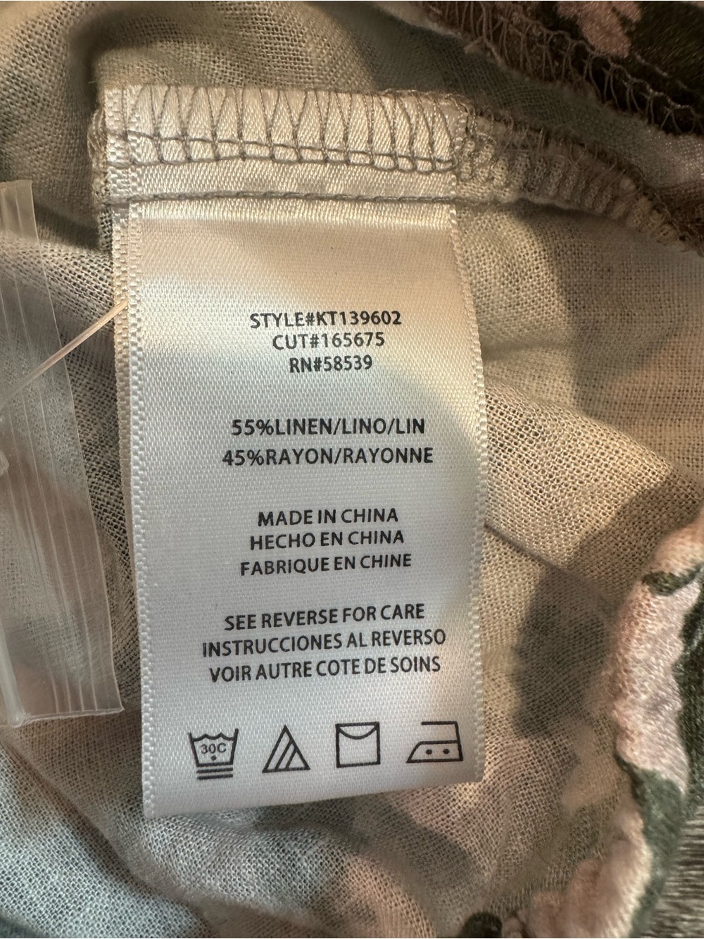 Nwt Kut from the Kloth Olive and Blush Floral Button-Front Short Sleeve Top - Picture 10 of 10